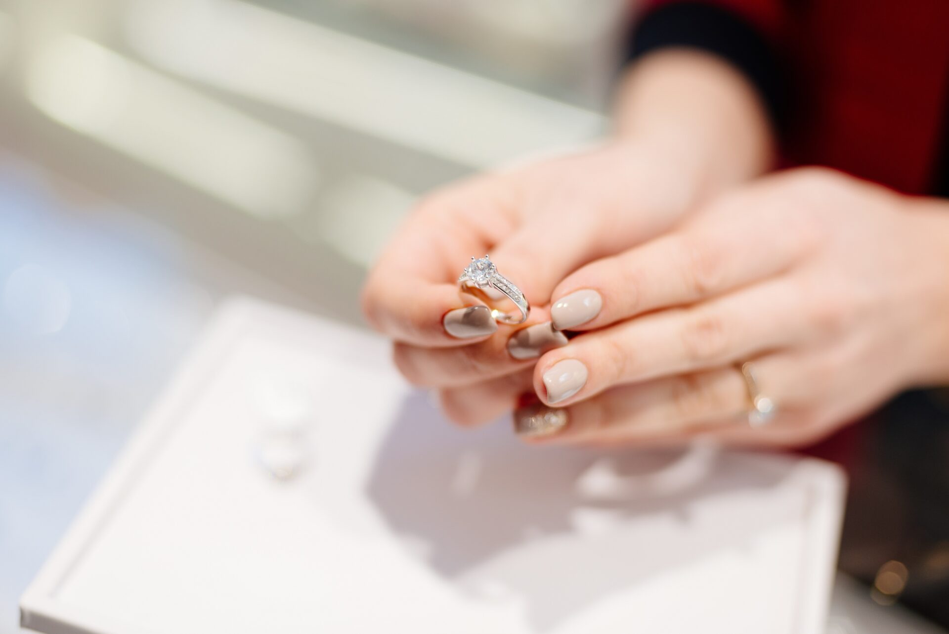 How to Choose a Trustworthy Jewelry Buyer