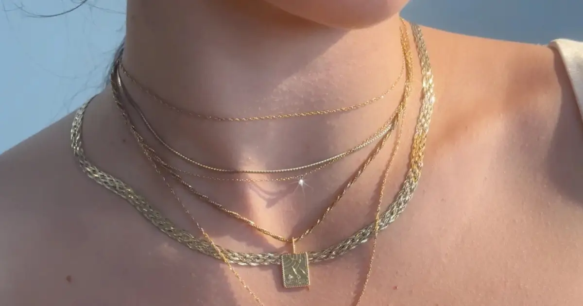 layering necklaces like a jewelry stylist